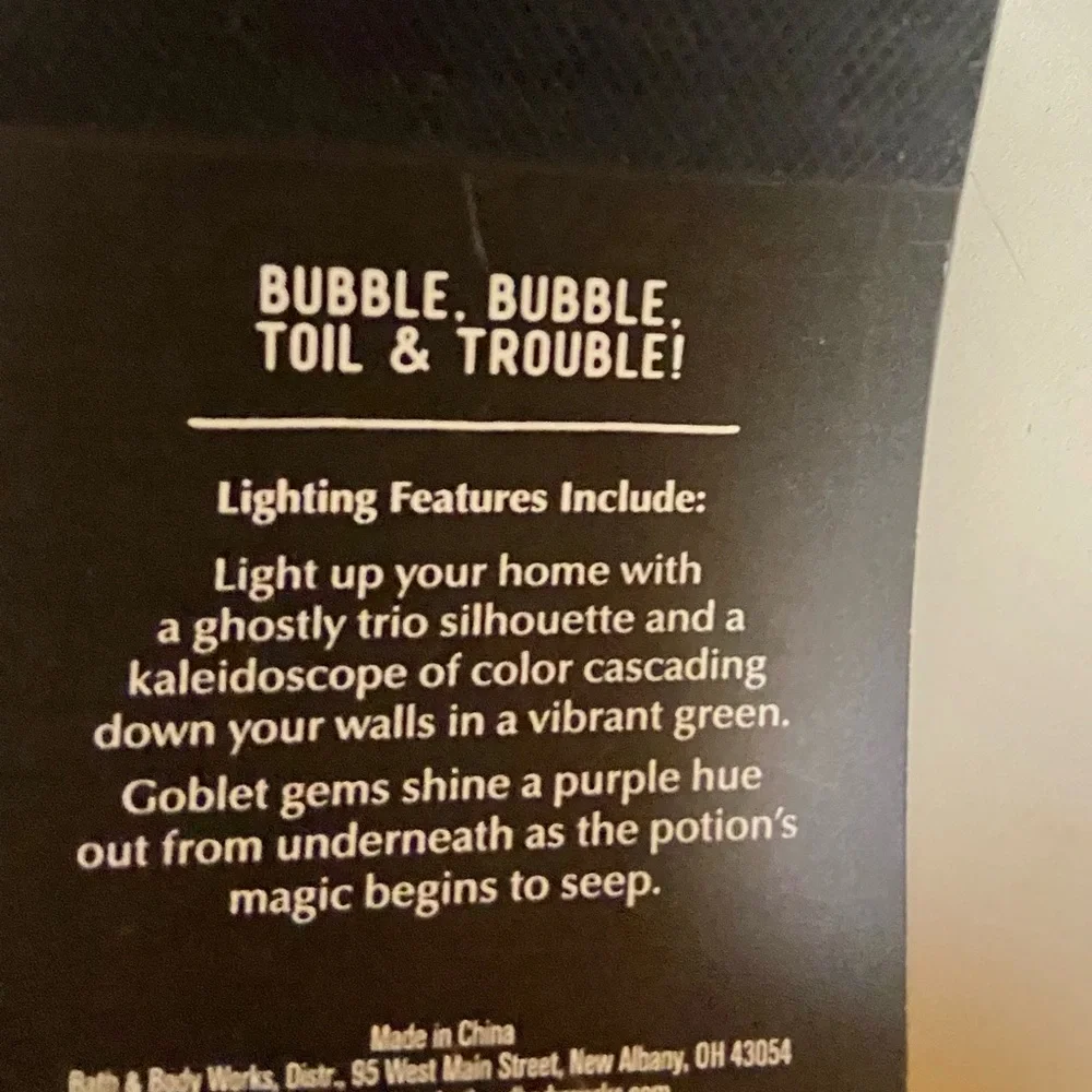 Limited BBW crystal cauldron wallflower plug w/ free bonus - Picture 3 of 5